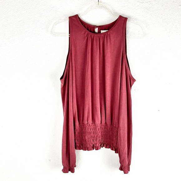 ABERCROMBIE & FITCH | ♥️Cold Shoulder Long-Sleeved Ruffled Blouse - Picture 8 of 14